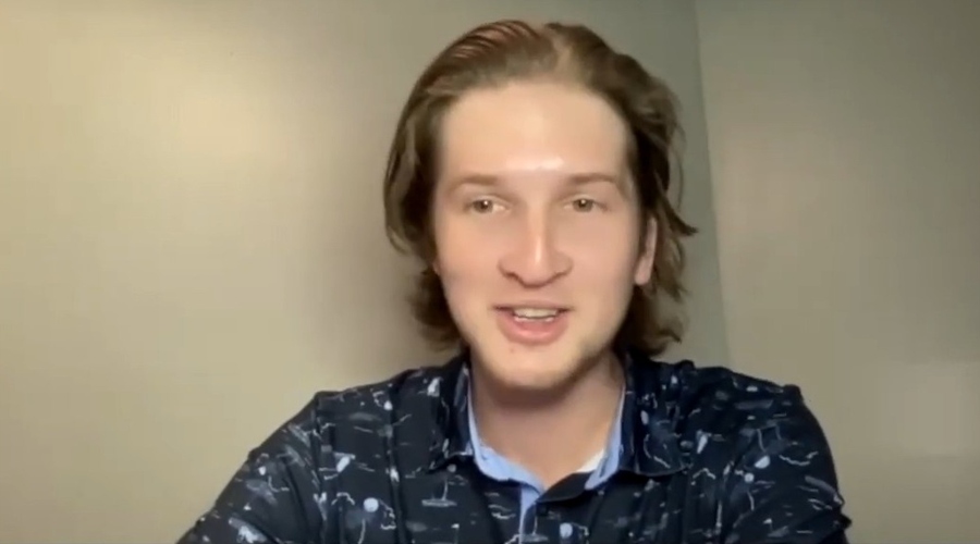 段永平Q2美股持仓：苹果(AAPL.US)继续成为最大持仓 大幅增持谷歌-C(GOOG.US)、英伟达(NVDA.US)，清仓Moderna(MRNA.US)